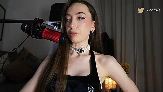 supreme_dominatrix's Live XXX Chat