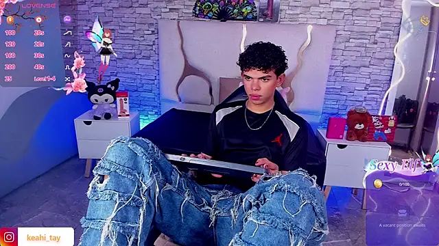 keahi_tay Show in webcam