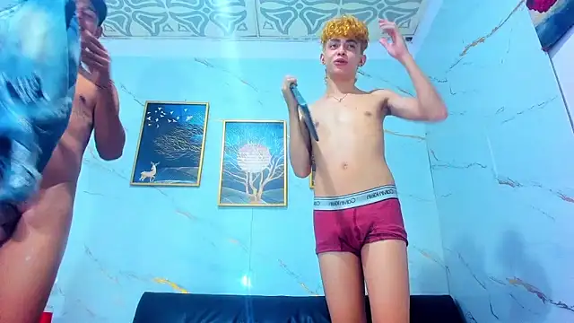 Spicy_guys Show Webcam