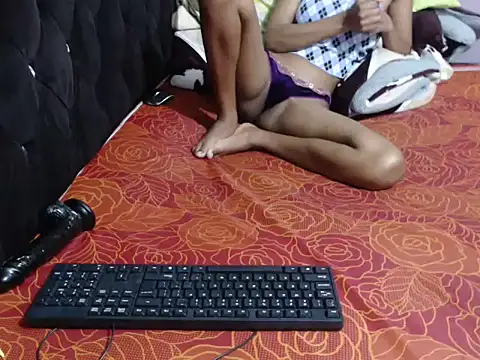 Azwo152333's Webcam Show
