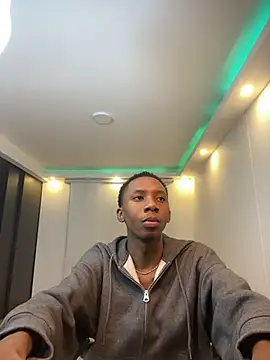 milo018 Show Webcam