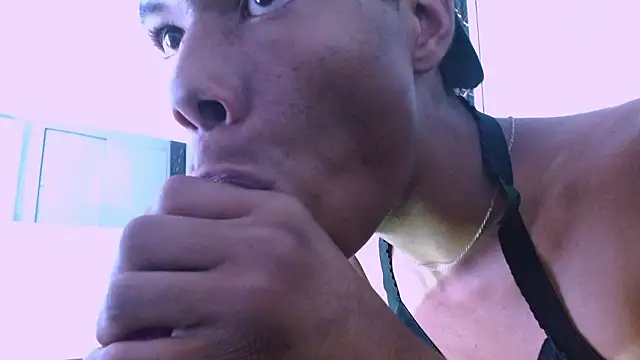 Santiago_Ortiz_ Adlı Modelin Web Kamerası Şovu