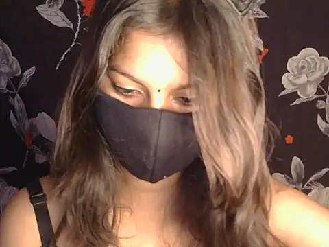 sassy_slut_69 Show in webcam