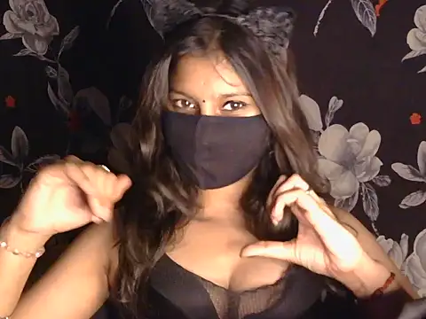 sassy_slut_69 Adlı Modelin Canlı Sohbet Odası