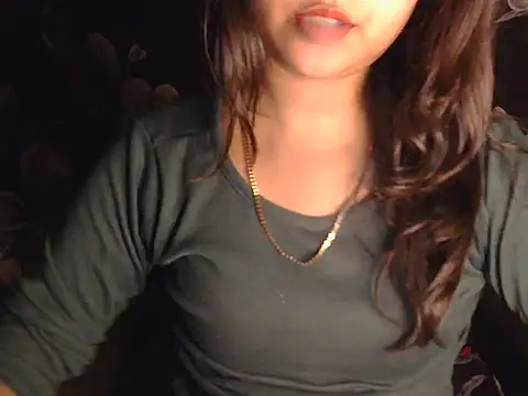 sassy_slut_69 Show in webcam