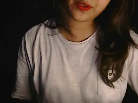 sassy_slut_69 网络  视讯表演