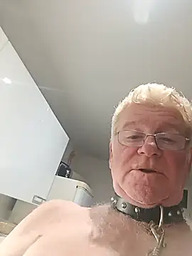 הופעת וובקאם של olivbisoumis