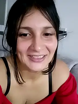 Cami_carvajal's Live Chat Room