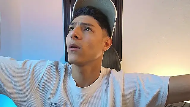 Eliassalvatore_'s Live XXX Chat