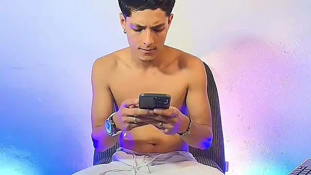 Eliassalvatore_ Adlı Modelin Web Kamerası Şovu