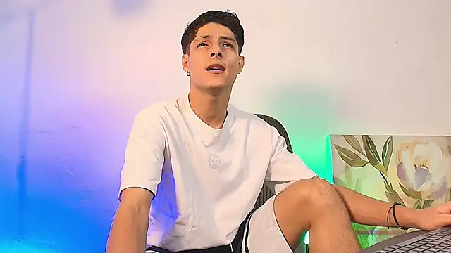 Eliassalvatore_ Show in webcam
