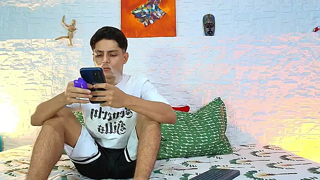 Eliassalvatore_ Adlı Modelin Web Kamerası Şovu