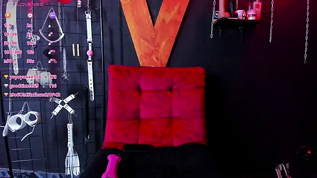 lilith_slave's Webcam Show