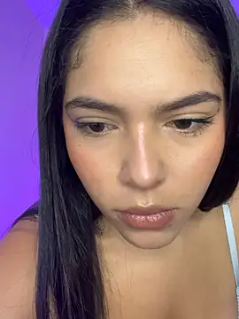 Chat XXX en directo de haily_babe