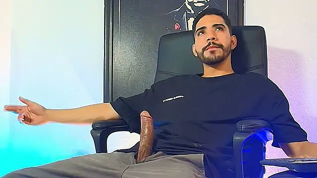 Kratoswolf Adlı Modelin Canlı XXX Sohbeti