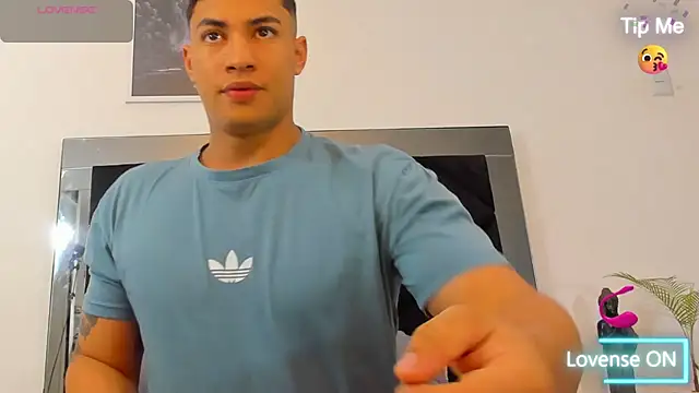 عرض كام juank_adamx