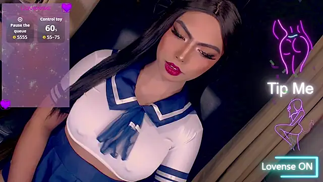 BarbieHugeCockTS 在線直播表演