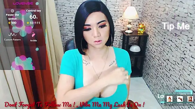 BigTitsnHugeCockTs' Webcam Show