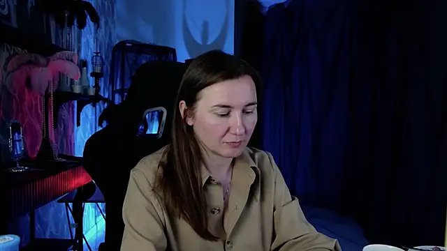 Golden_Dragon Chat XXX live