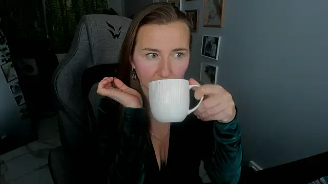 Golden_Dragon's Live XXX Chat