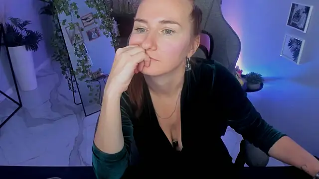 XXX chat uživo modela Golden_Dragon