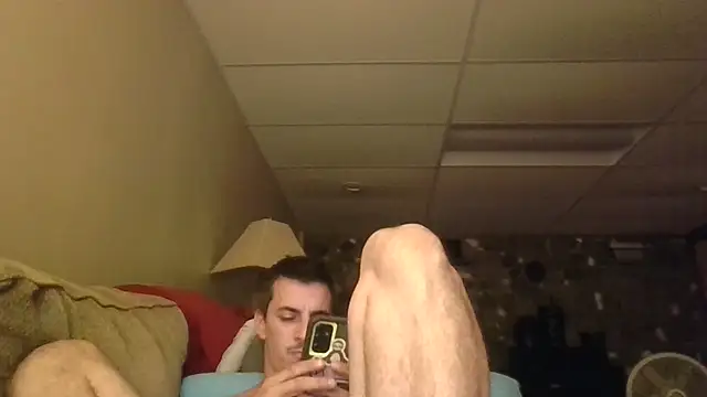 luverrboyy Show in webcam