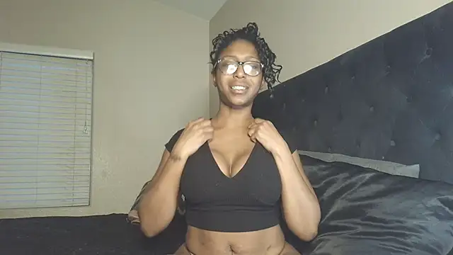 Chat XXX ao vivo de TheLovelyCandi