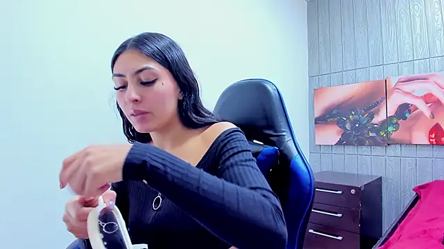 Онлайн чат XXX angell_cooper8