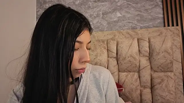 chloe_bluee_ 网络视讯表演