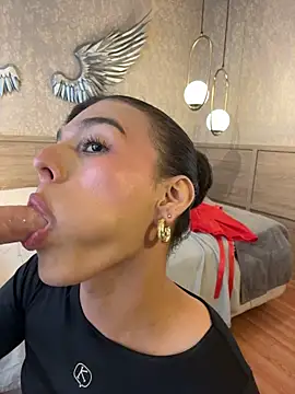 Luxa_Velvet's Webcam Show