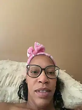 caramelkissss' Webcam Show