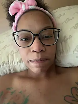 caramelkissss' Webcam Show