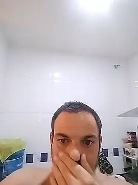 Show modela morenitoymorena na web-kameri