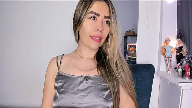 Ariana-Cobos Obrolan Langsung XXX