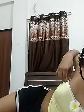 Crazy_Sizzler: διαδικτυακό σόου στην κάμερα