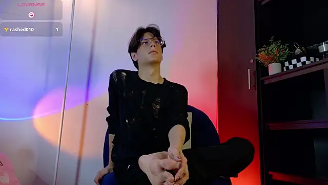 lui_x_dust 网络视讯表演