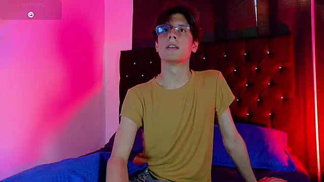 lui_x_dust Adlı Modelin Web Kamerası Şovu