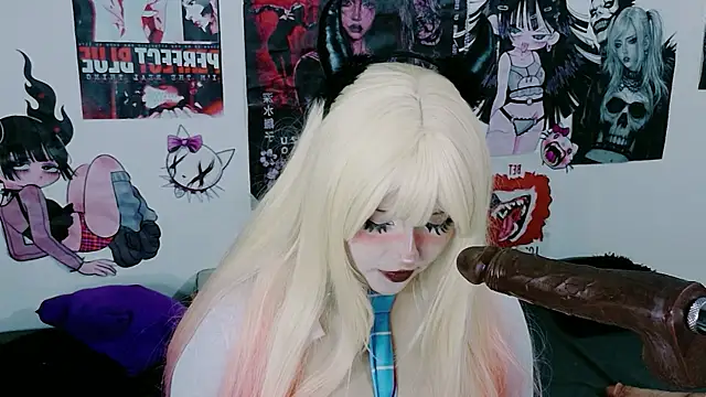 Show de angeldust_777 na webcam
