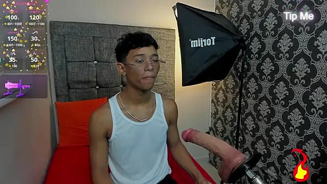 Little_Twink19x 在線直播表演