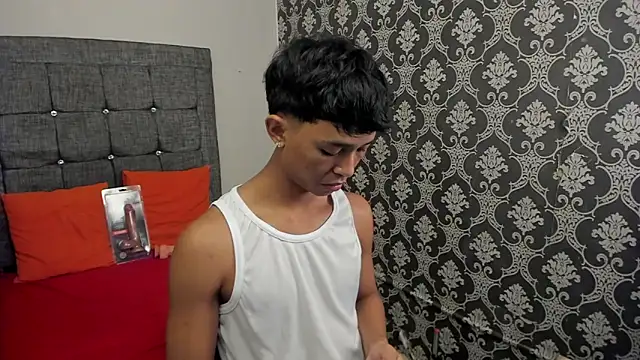 Little_Twink19x Webcam-Show
