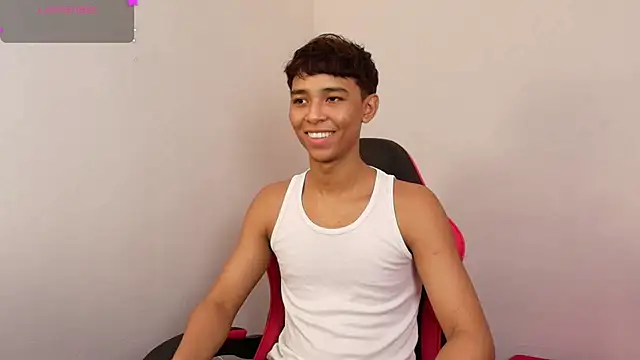 Show de Little_Twink19x na webcam