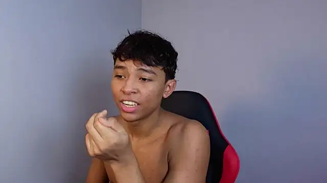 Little_Twink19x Webcam-Show