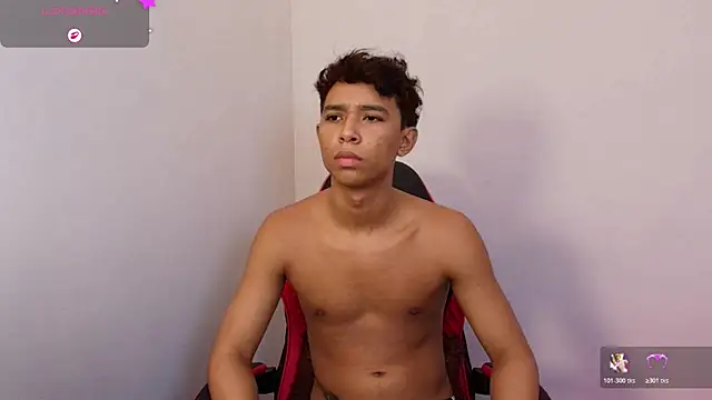 Little_Twink19x Webcamshow