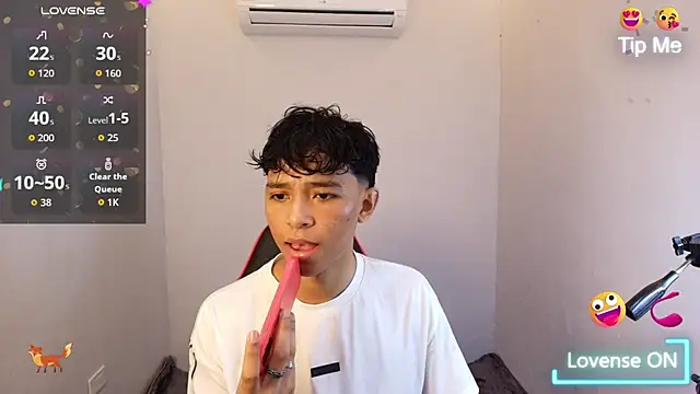 Little_Twink19x Webcam show