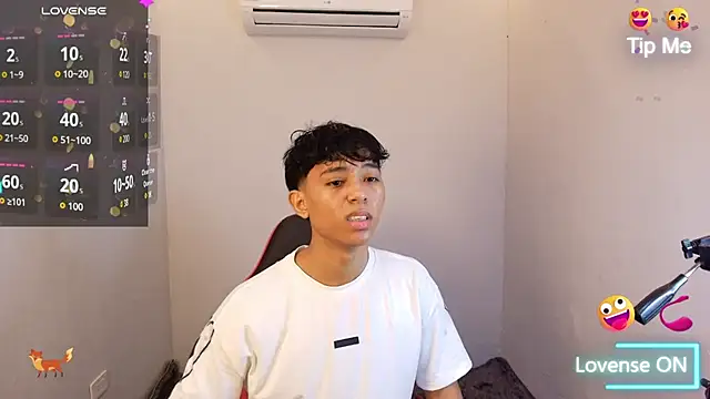 Little_Twink19x Show Webcam