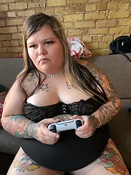 Pokazy przed kamerką – callie_xrose