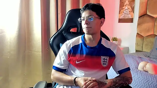 TonyPetrovjs: вебкам-шоу