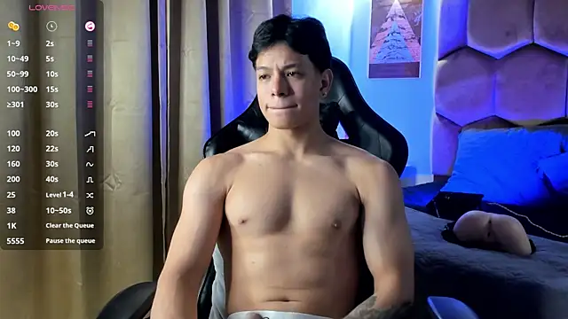 TonyPetrovjs webcam show