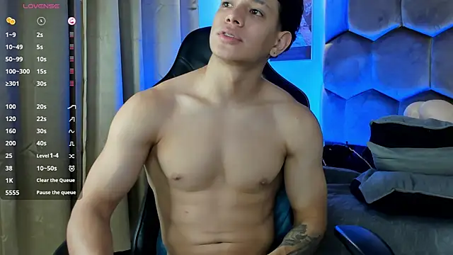 TonyPetrovjs Webcam Show