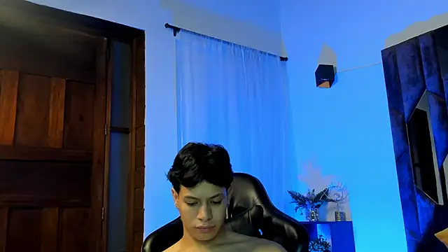 Show de webcam de TonyPetrovjs